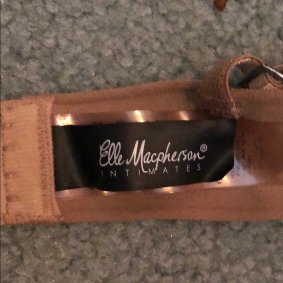 Elle Macpherson tan bra 32A - Picture 3 of 5